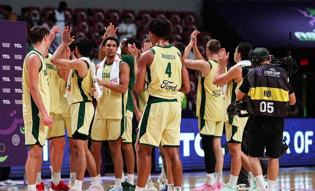 开云体育-清晨深圳男篮回应争议——NBA总决赛节点到来，媒体盛赞，年轻球员得到机会的简单介绍