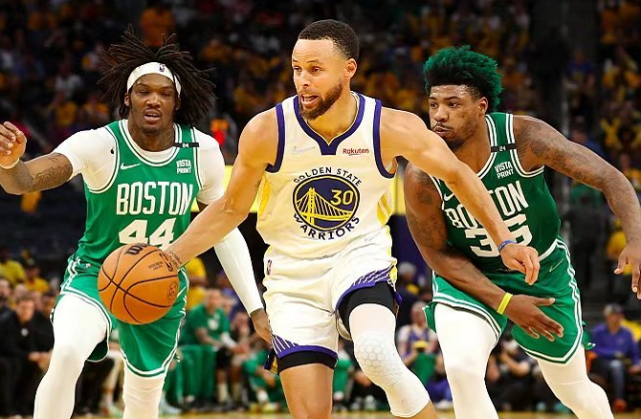 星空体育APP-包含转折点波士顿凯尔特人单刀错失；欧超杯赛后攻防权衡；引发热议；资深球员宣示担当的词条